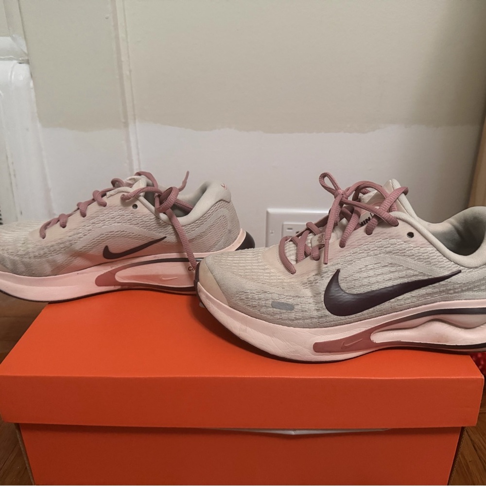 Nike Women's Athletic Shoes - Cream and Purple